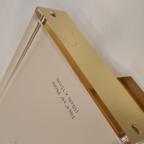 Lucite Frame Tizo Magnetic Picture Frame Gold Acrylic 4x6 - Picture 5 of 5